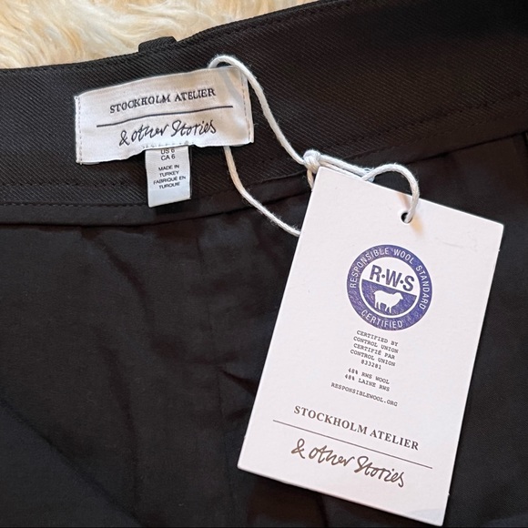 & Other Stories Black Women's Shorts - Picture 8 of 9